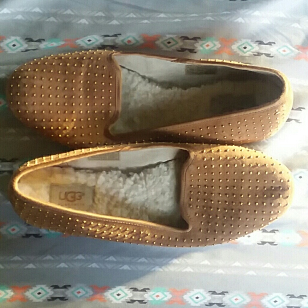 Ugg slides